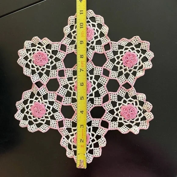 Delicate Pink and White Rosette Doily - Picture 4 of 4